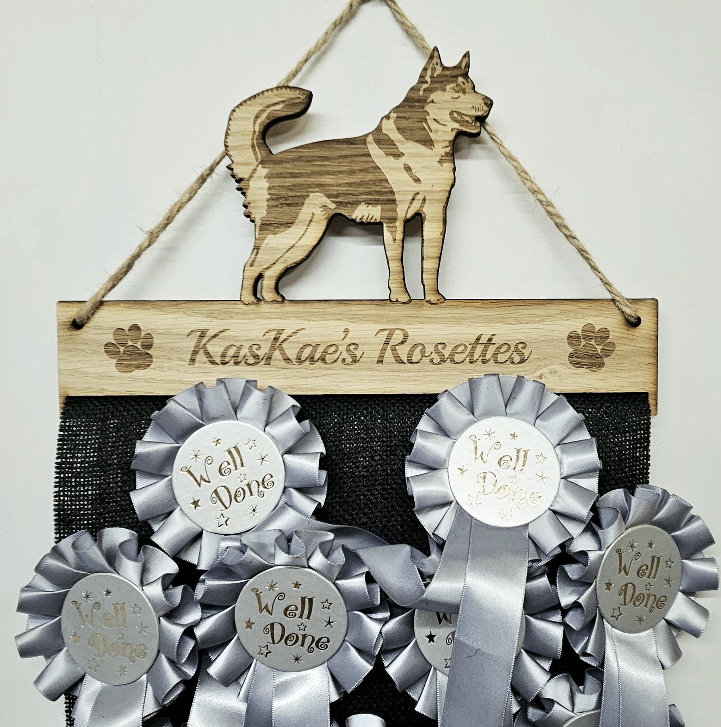 Rosette Holder - Alaskan Malamute - Personalised 6mm Oak Veneer Dog Puppy  Rosettes Hanging Gift